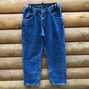 Wrangler dark wash 32x30 jeans